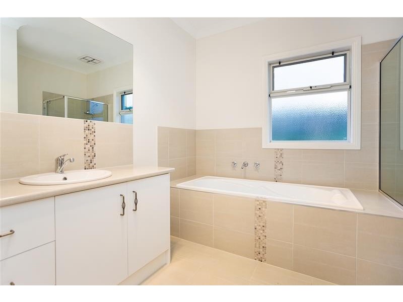 1A Banks-Smith Drive, Gembrook VIC 3783