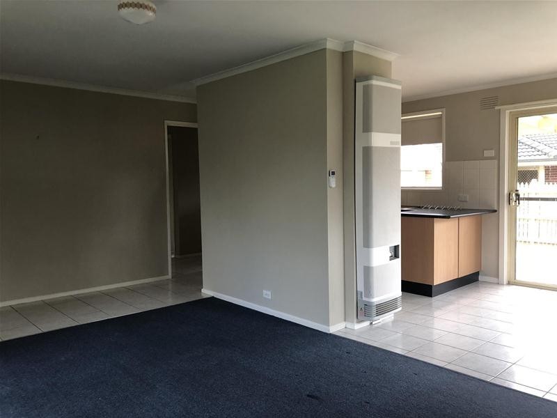 1/40 Ambleside Crescent, Berwick VIC 3806