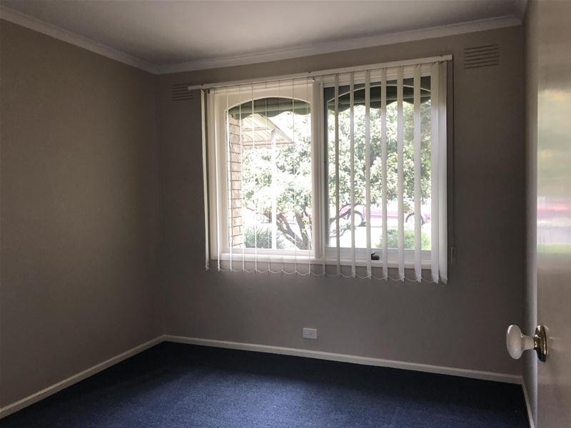 1/40 Ambleside Crescent, Berwick VIC 3806