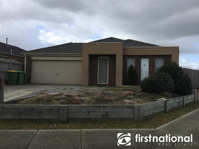 87 Sandalwood Drive, Pakenham VIC 3810