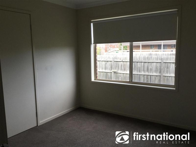 87 Sandalwood Drive, Pakenham VIC 3810