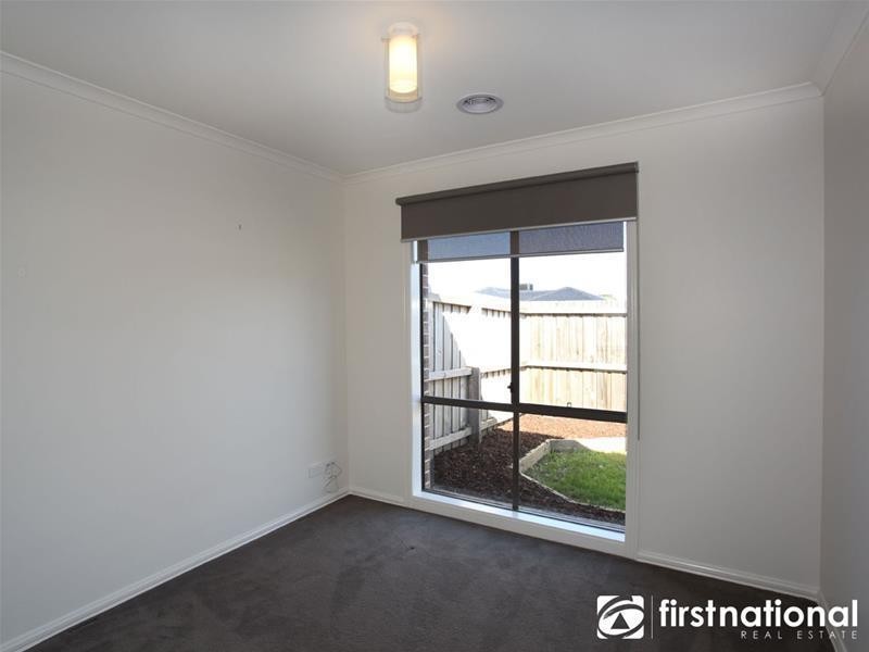 1 Swamp Gum Close, Pakenham VIC 3810