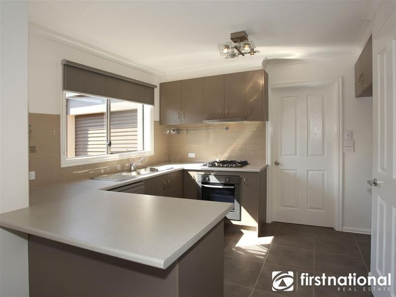 1 Swamp Gum Close, Pakenham VIC 3810