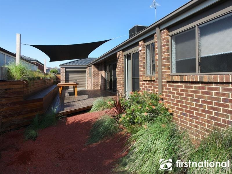 1 Swamp Gum Close, Pakenham VIC 3810