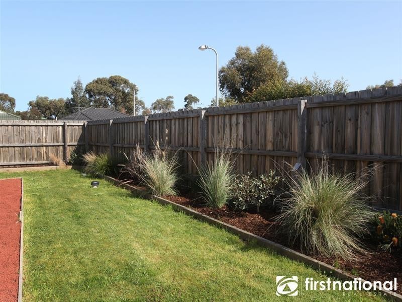 1 Swamp Gum Close, Pakenham VIC 3810
