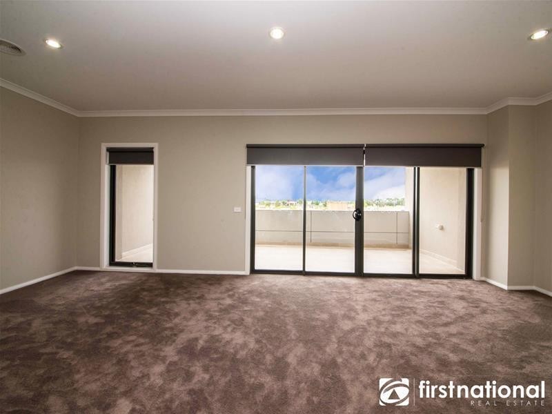 30 Swan Street, Pakenham VIC 3810
