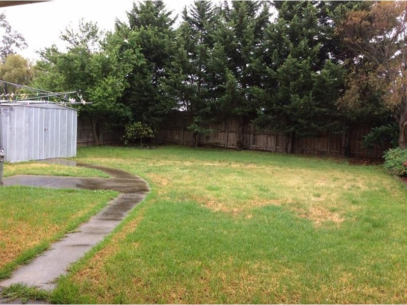 92 Nettle Drive, Hallam VIC 3803