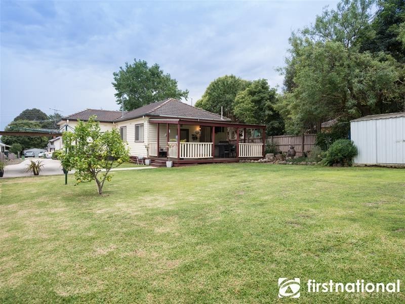 16 Pearson Street, Bunyip VIC 3815