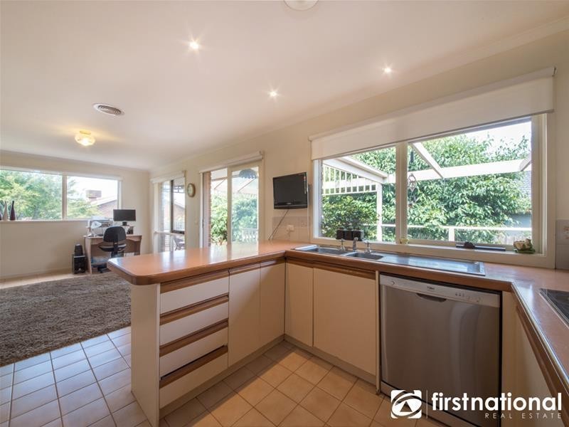 13 Jessica Mews, Berwick VIC 3806