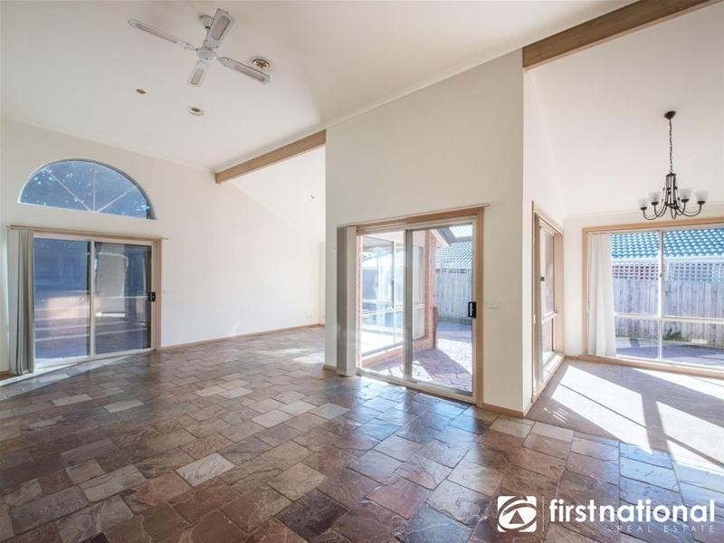 25 Jarryd Crescent, Berwick VIC 3806