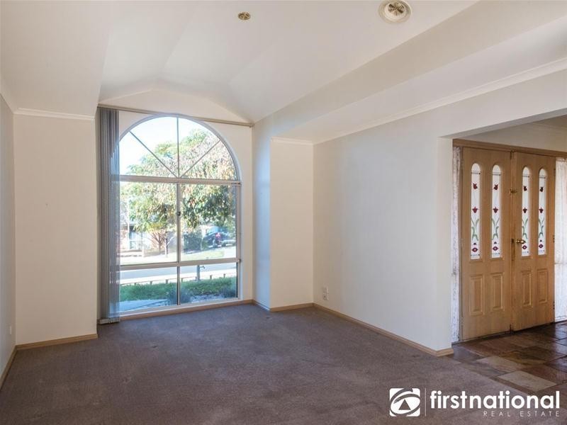 25 Jarryd Crescent, Berwick VIC 3806