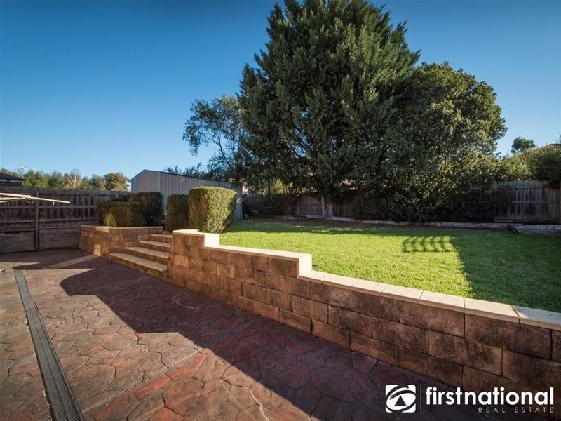 25 Jarryd Crescent, Berwick VIC 3806