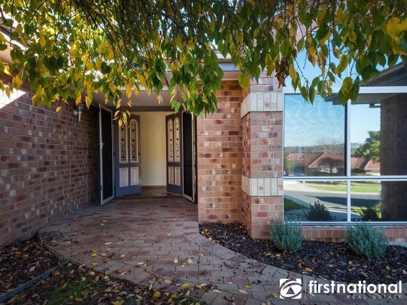 25 Jarryd Crescent, Berwick VIC 3806