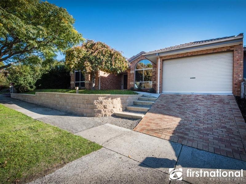 25 Jarryd Crescent, Berwick VIC 3806