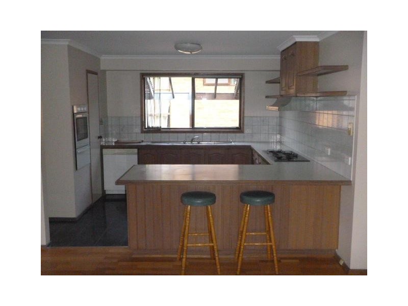 16 Andene Drive, Narre Warren VIC 3805