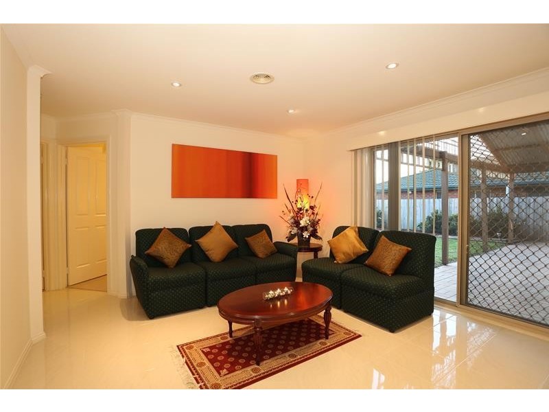 9 McCartney Drive, Narre Warren South VIC 3805