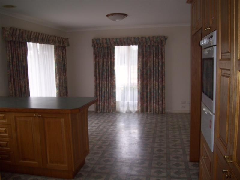 9 Carroll Court, Narre Warren VIC 3805