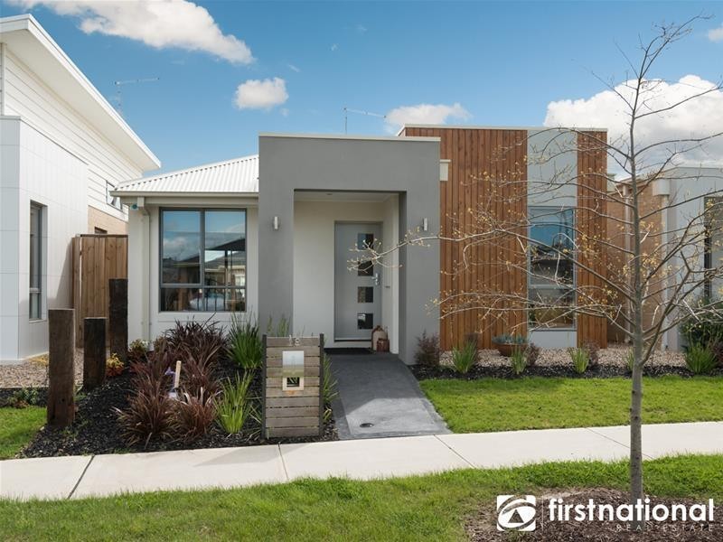 19 Timbertop Boulevard, Officer VIC 3809