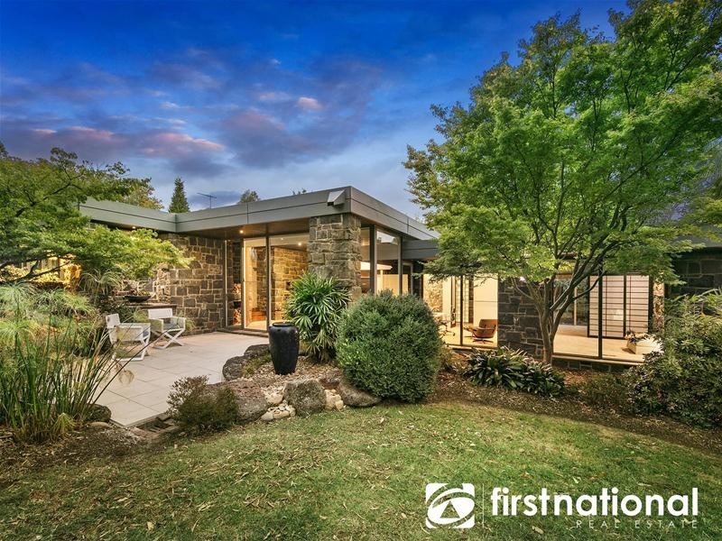 2 Beaumont Road, Berwick VIC 3806