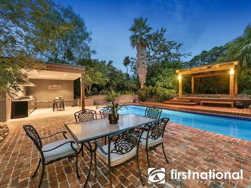 2 Beaumont Road, Berwick VIC 3806