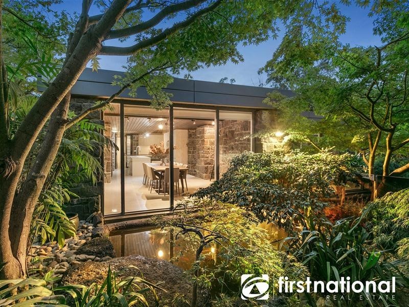 2 Beaumont Road, Berwick VIC 3806