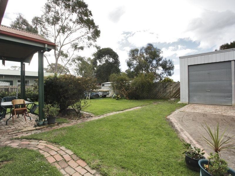 21 Station Street, Officer VIC 3809