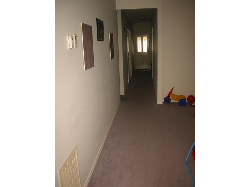 32 The Avenue, Narre Warren South VIC 3805