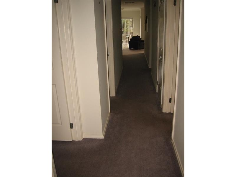 32 The Avenue, Narre Warren South VIC 3805