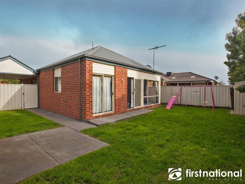 32 Macalister Place, Pakenham VIC 3810