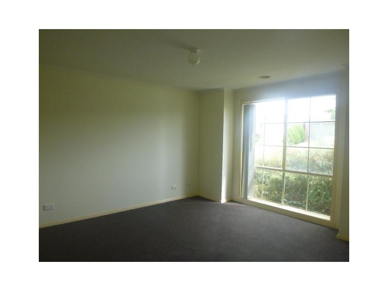 2 Pineview Court, Narre Warren South VIC 3805