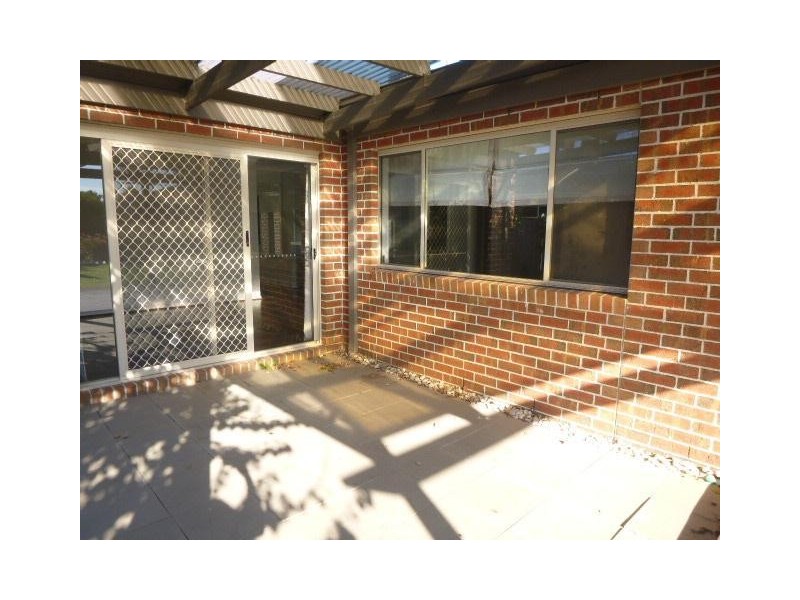 69 Melington Drive, Lyndhurst VIC 3975