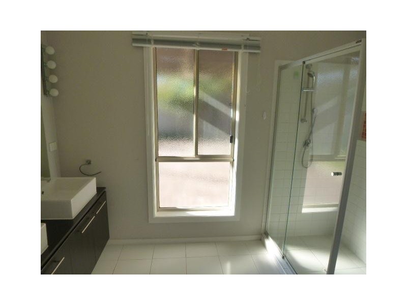 69 Melington Drive, Lyndhurst VIC 3975