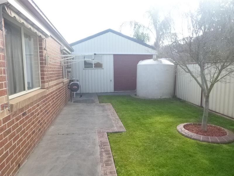 1 Waterville Vista, Cranbourne VIC 3977