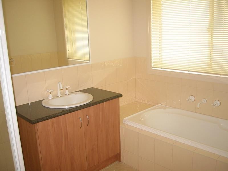 134 The Promenade, Narre Warren South VIC 3805