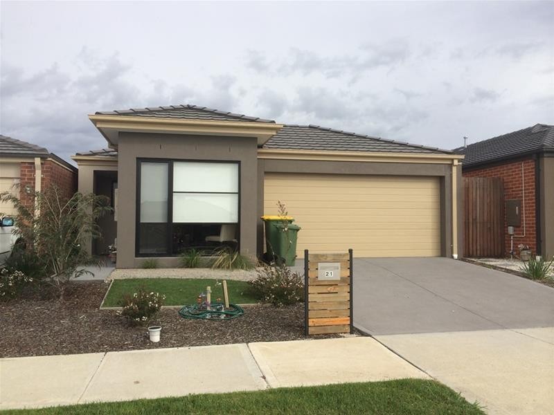 21 Celestine Drive, Officer VIC 3809