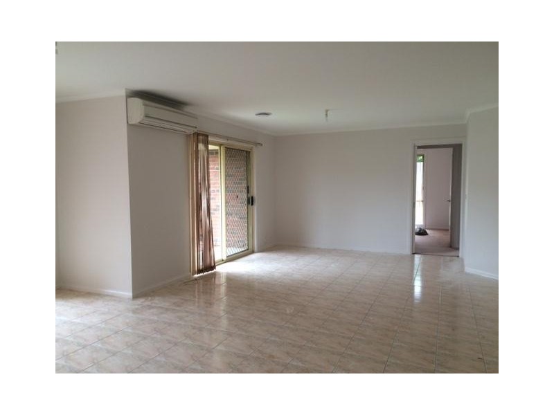 44 Kendall Drive, Narre Warren VIC 3805