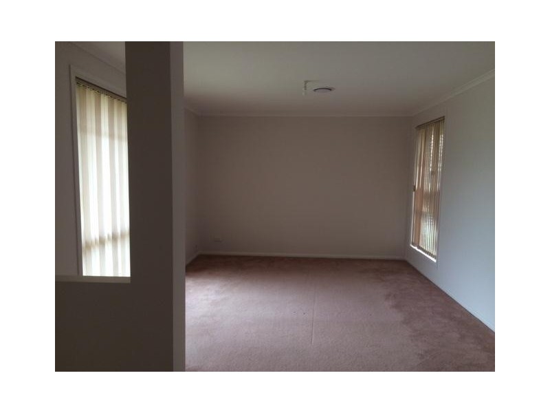 44 Kendall Drive, Narre Warren VIC 3805