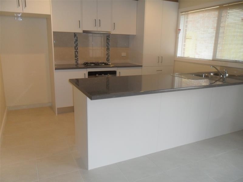 1A Thomas Street, Pakenham VIC 3810