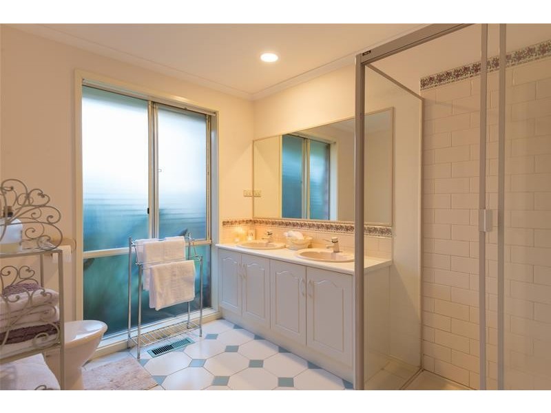 7 Spencer Court, Berwick VIC 3806