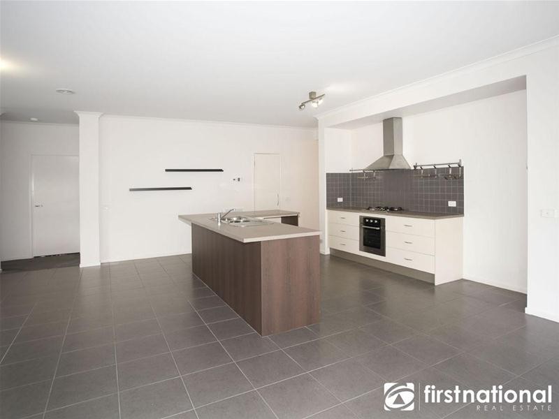 67 Arena Parade, Officer VIC 3809