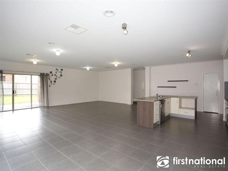 67 Arena Parade, Officer VIC 3809