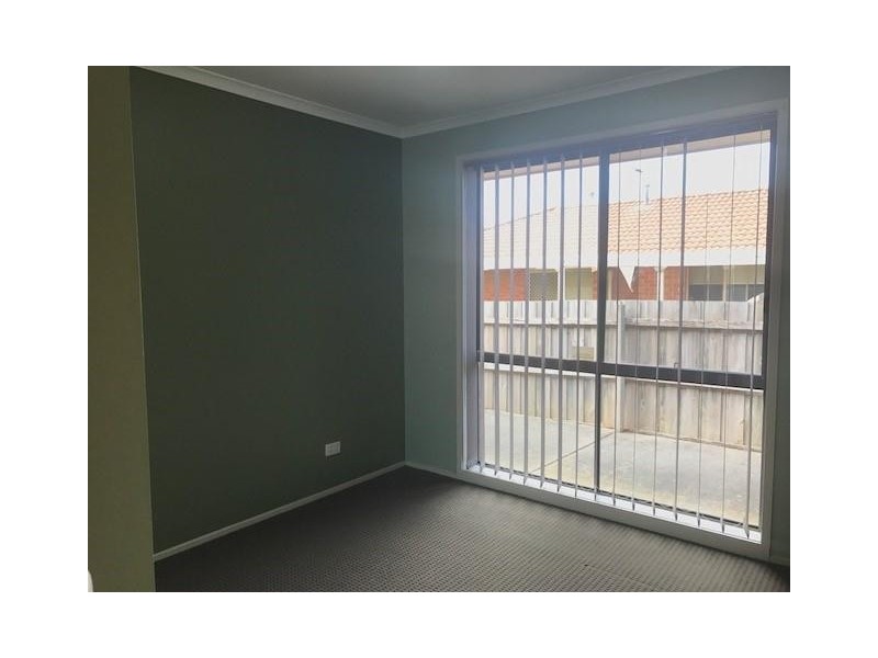 10 Wilmott Close, Berwick VIC 3806