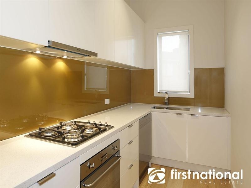 16 Araluen Rise, Narre Warren VIC 3805