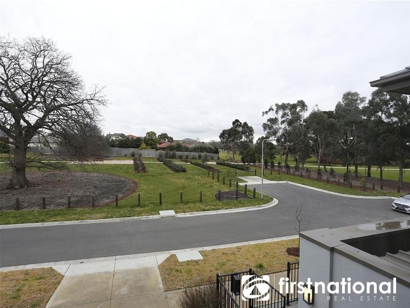 16 Araluen Rise, Narre Warren VIC 3805