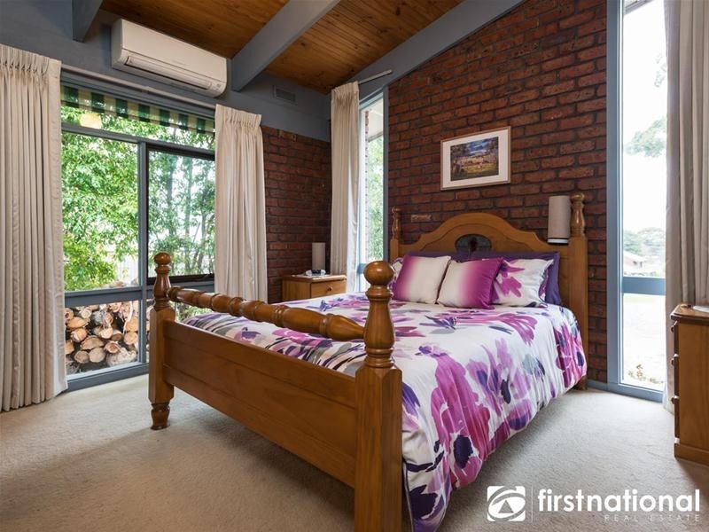 6 Stacey Street, Bunyip VIC 3815