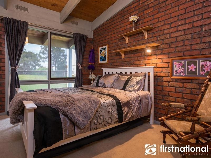 6 Stacey Street, Bunyip VIC 3815