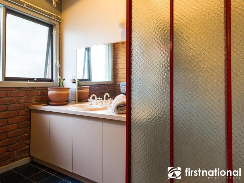 6 Stacey Street, Bunyip VIC 3815