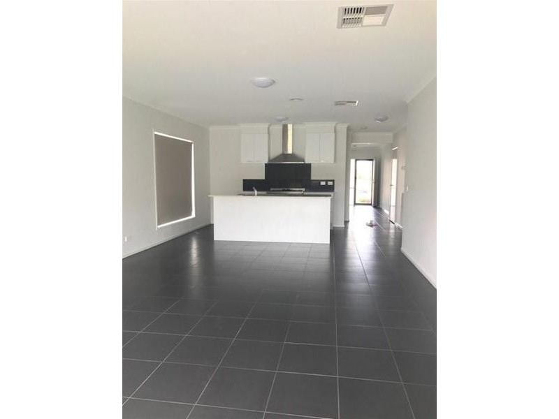 9 Manhattan Drive, Officer VIC 3809