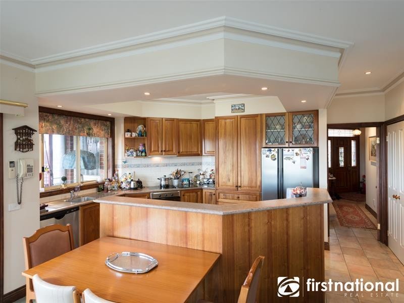 58A Lodge Crescent, Berwick VIC 3806