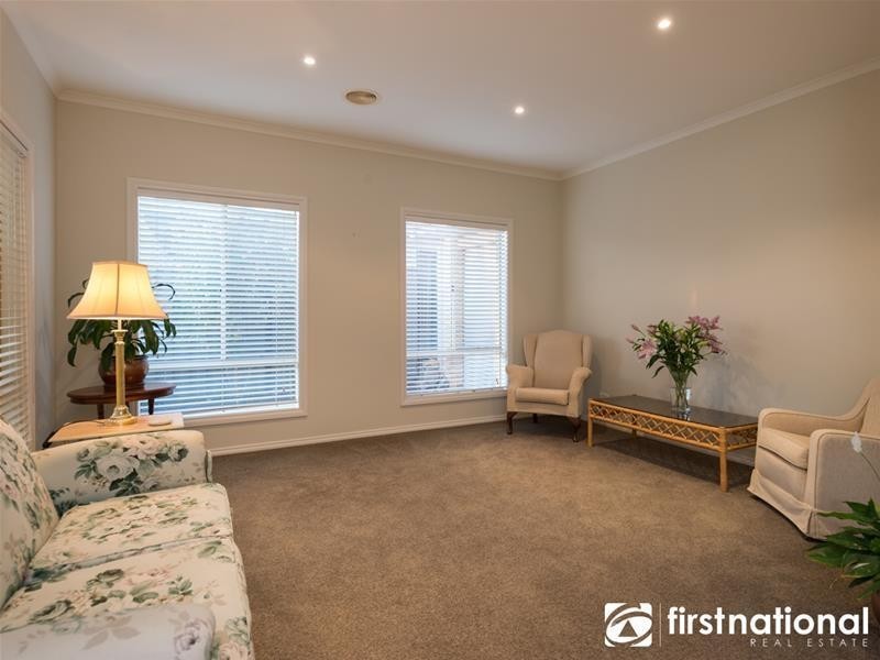 4 Killarney Crescent, Pakenham VIC 3810